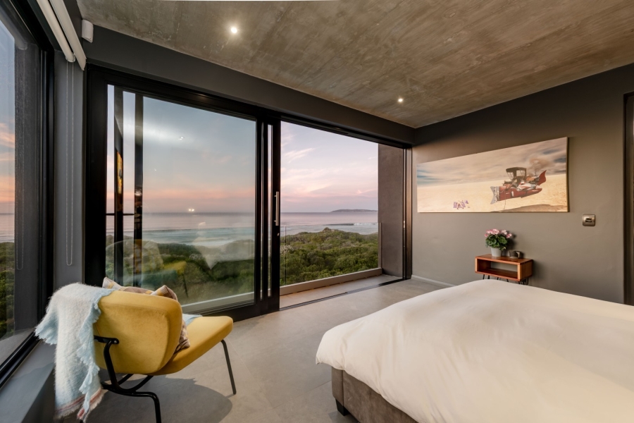 4 Bedroom Property for Sale in Keurbooms Western Cape